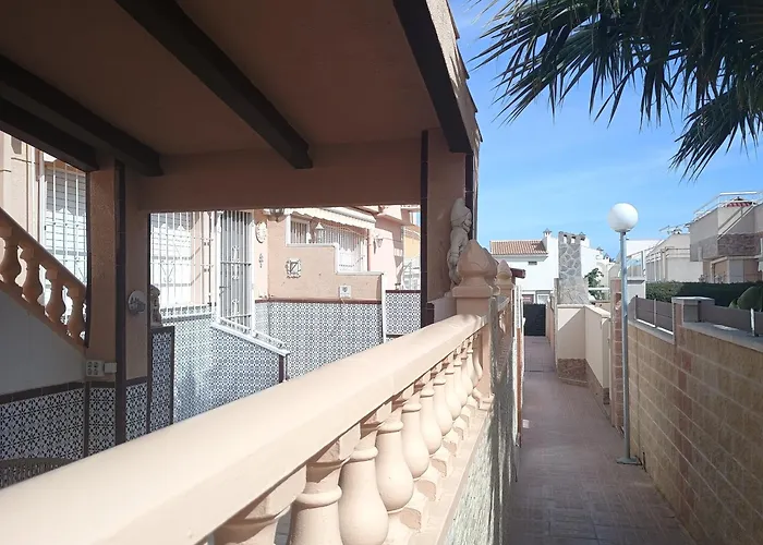 Tranquilo Townhouse Casa Spain Kwintos * Торевьиа