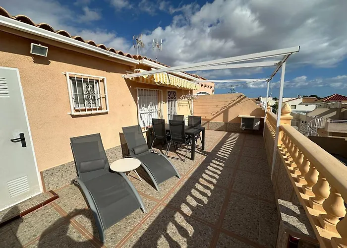 Tranquilo Townhouse Casa Spain Kwintos * Торевьиа